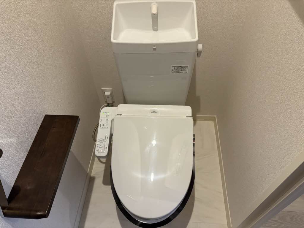 トイレ　トイレ