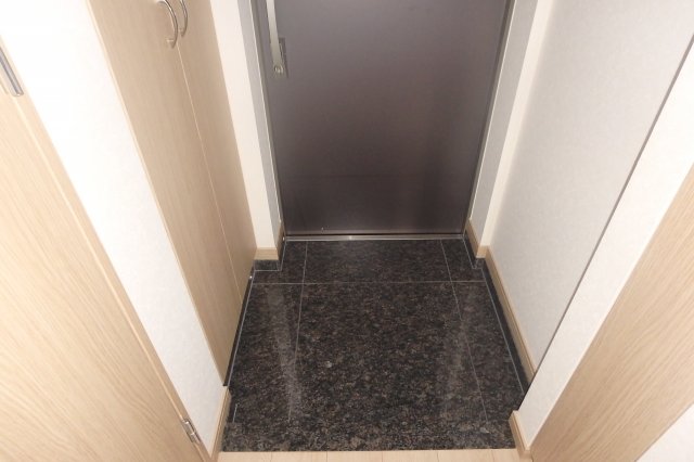 玄関　他のお部屋の参考写真です。