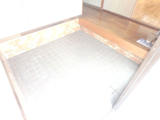 玄関　（イメージ）