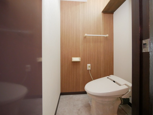 トイレ　ウォシュレット完備しています♪