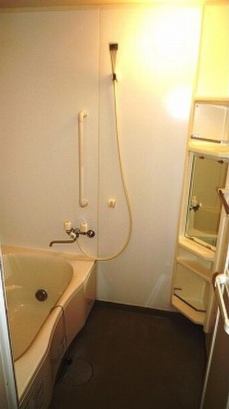 バス・シャワールーム　図面と現状に相違がある場合には現状を優先