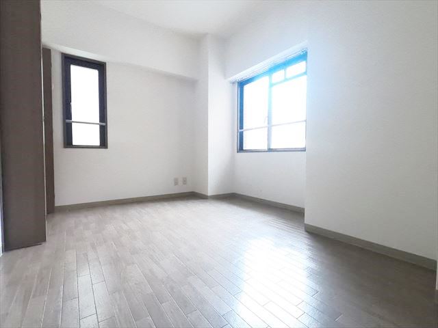 その他　５．４帖の洋室（参考写真、同物件他号室）