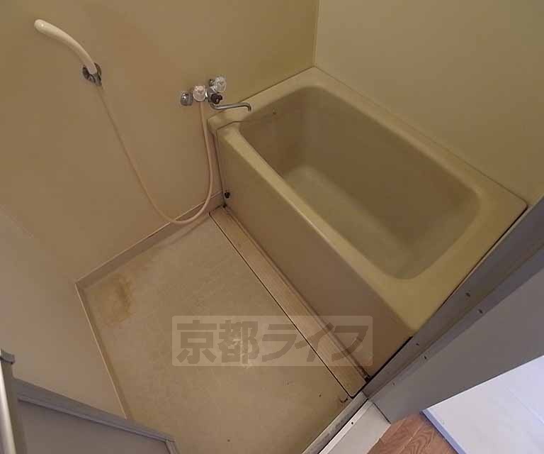 バス・シャワールーム　浴槽も広いです