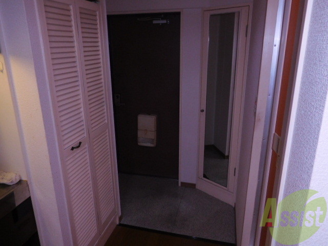 玄関　玄関にはシューズボックスついてますよ。すっきりします