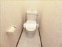 トイレ　温水洗浄機能付きのトイレです。