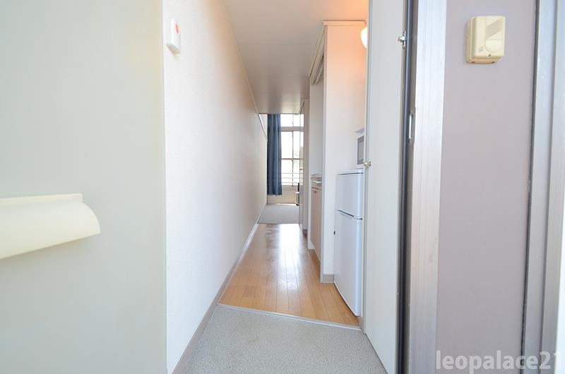 玄関　同シリーズの類似となります。現況を優先致します。