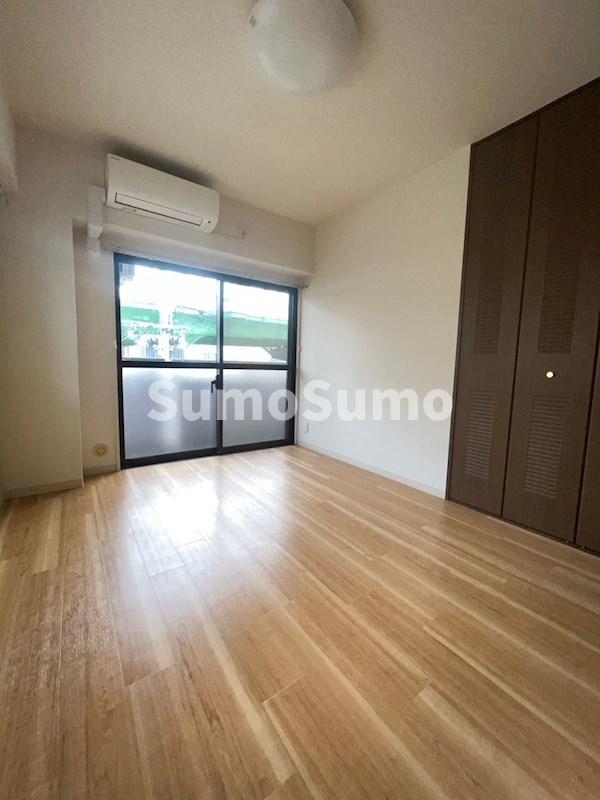 その他部屋・スペース　広くて明るい寝室