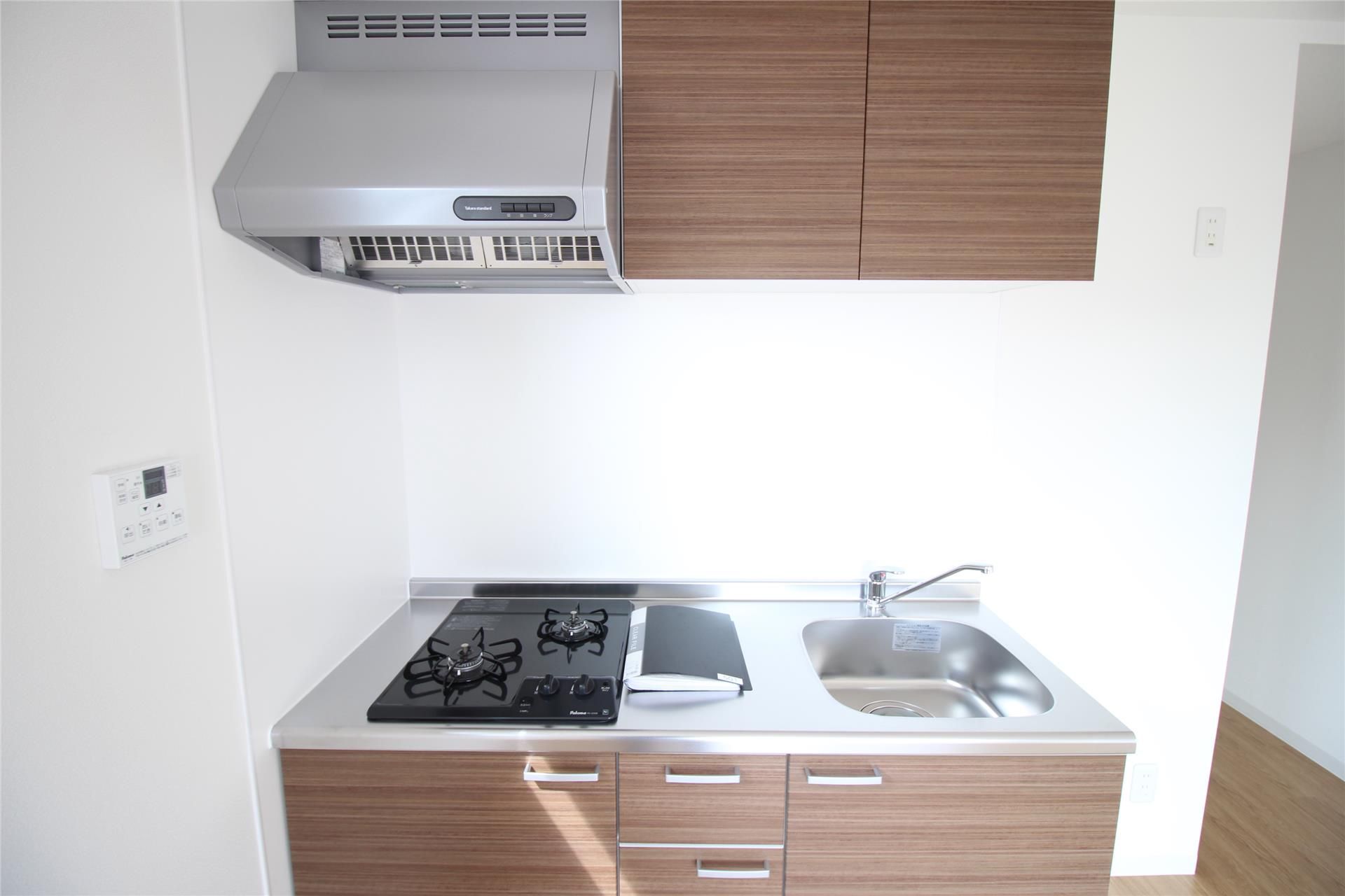 キッチン　写真は同間取の反転タイプです