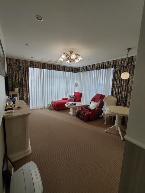 居室・リビング　※生活備品は付帯しません。家具は残置物となります。