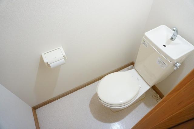 トイレ　トイレ