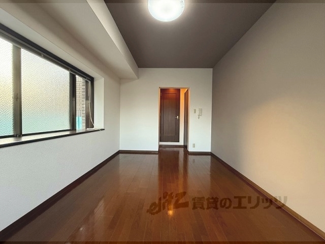 居室・リビング　居室