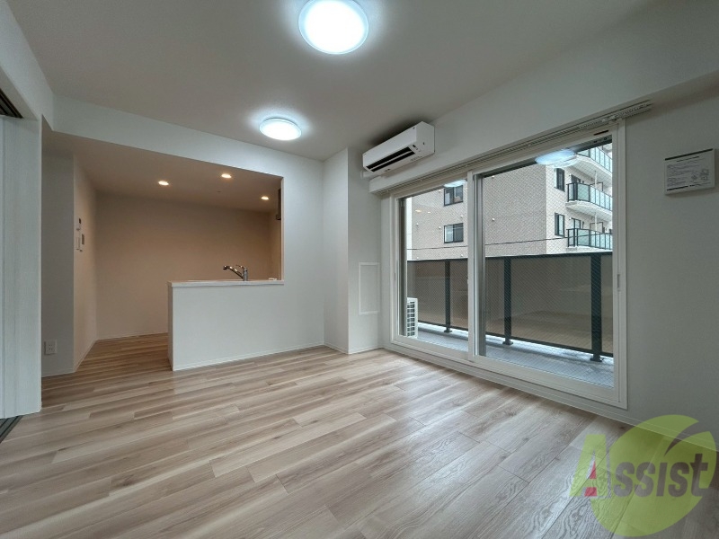 居室・リビング　広々としたリビングですね。使い勝手がよさそうですね！