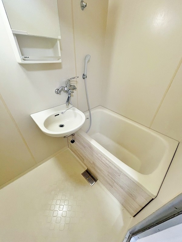 バス・シャワールーム　★浴室/洗面台★