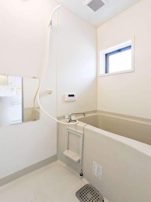 バス・シャワールーム　図面と現状に相違がある場合には現状を優先