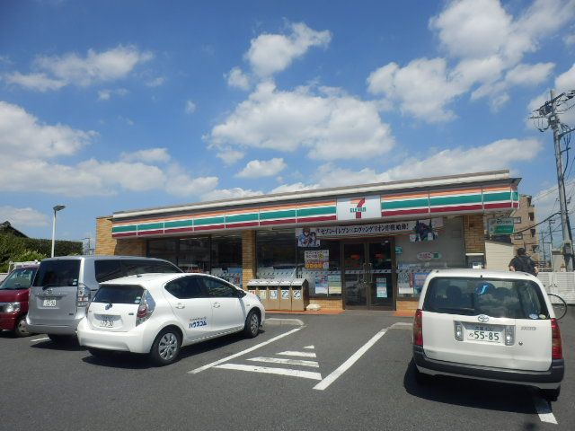 コンビニ　セブンイレブン浦和内谷4丁目店（コンビニ）まで274m