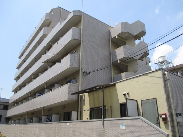 建物外観　東向き
