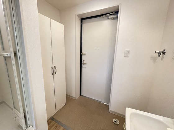 玄関　※別部屋の写真です