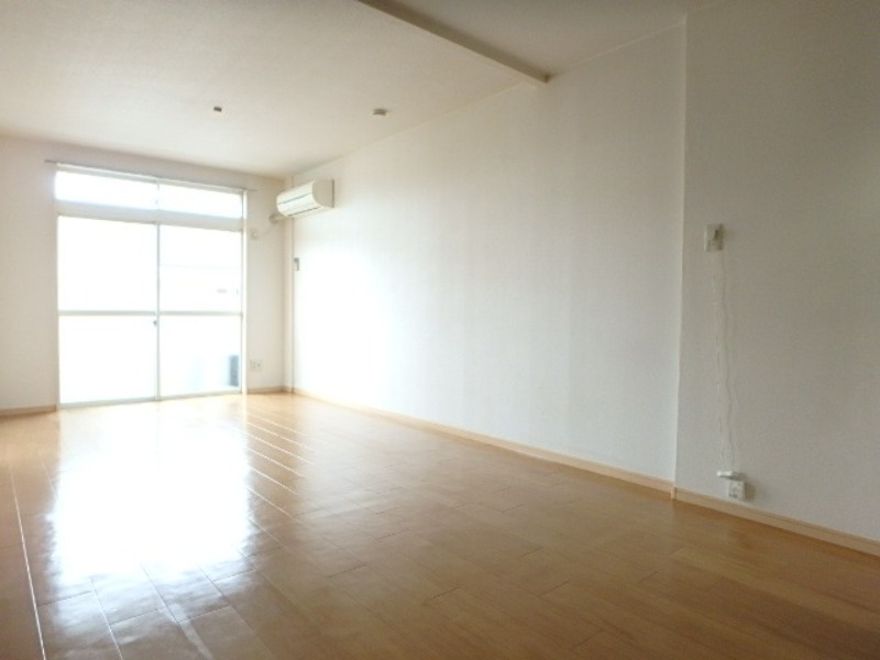 居室・リビング　図面と現状に相違がある場合には現状を優先