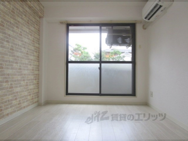 居室・リビング　居室