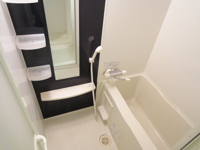 バス・シャワールーム　写真は別号室のものです。