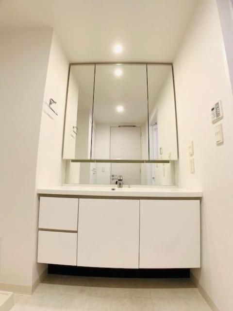 洗面設備　お部屋探しは株式会社　タウンハウジング　までお気軽にお問合…