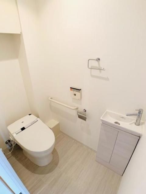 トイレ　お部屋探しは株式会社　タウンハウジング　までお気軽にお問合…