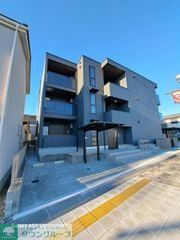 建物外観　駐車場