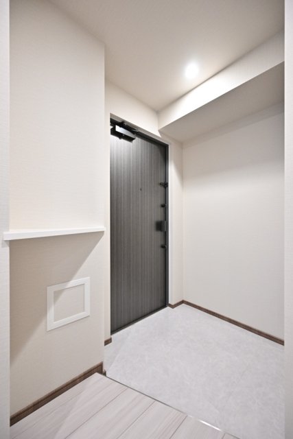 玄関　収納もある玄関です