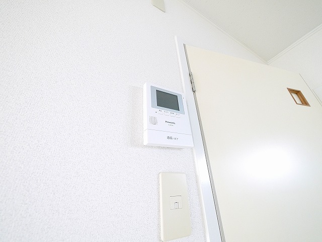 セキュリティ　モニター付きインターホンです
