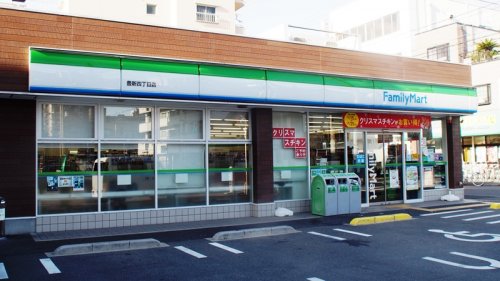 コンビニ　ファミリーマート 豊新4丁目店（コンビニ）まで116m