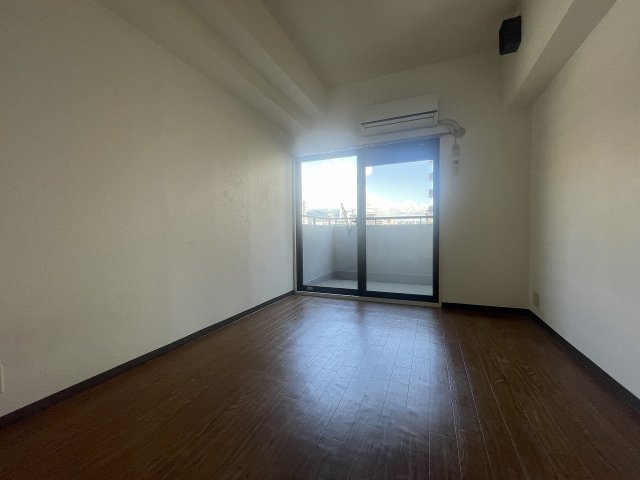 居室・リビング　ゆったり過ごせる居間です