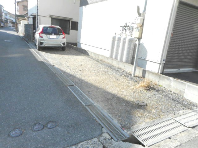 駐車場　小型車または軽四可