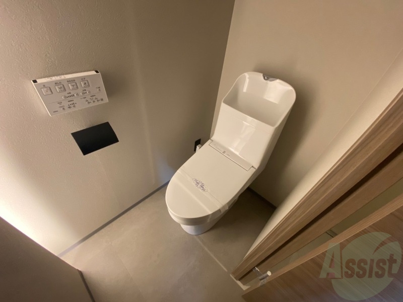 トイレ　トイレです。ウォシュレット付を探している方、おすすめです。