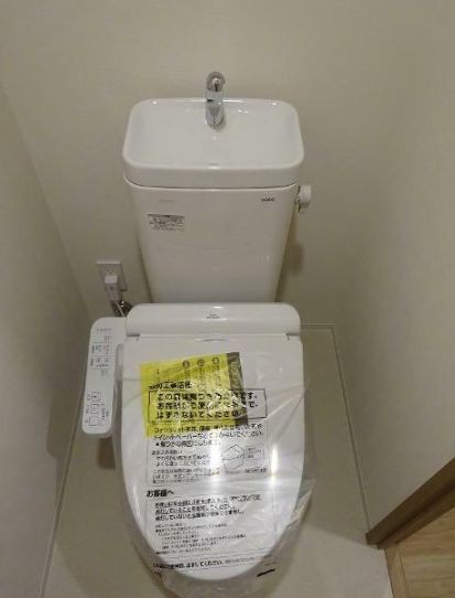 トイレ　※同仕様写真含む