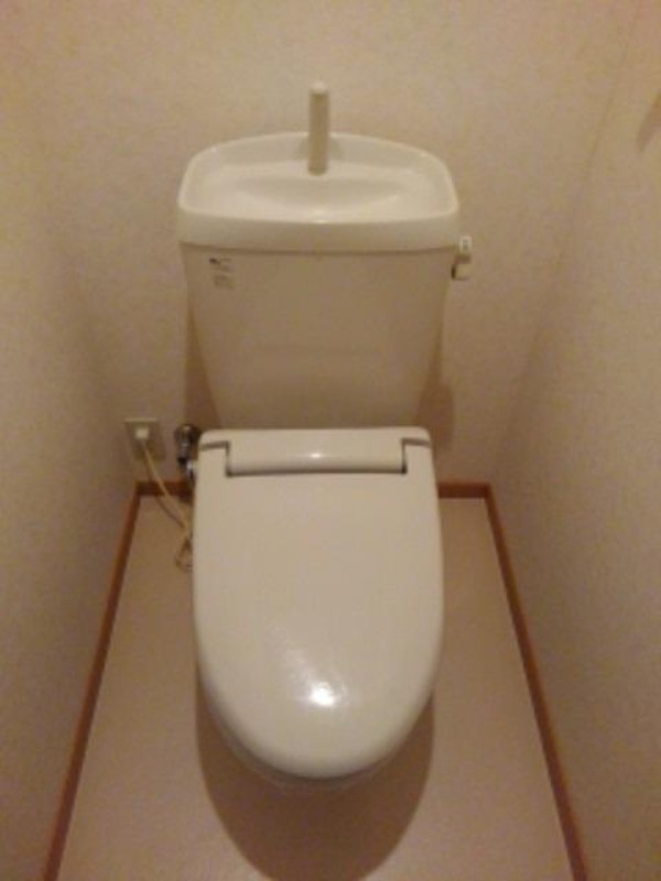 トイレ　図面と現状に相違がある場合には現状を優先