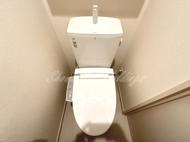 トイレ　温水洗浄便座付き♪