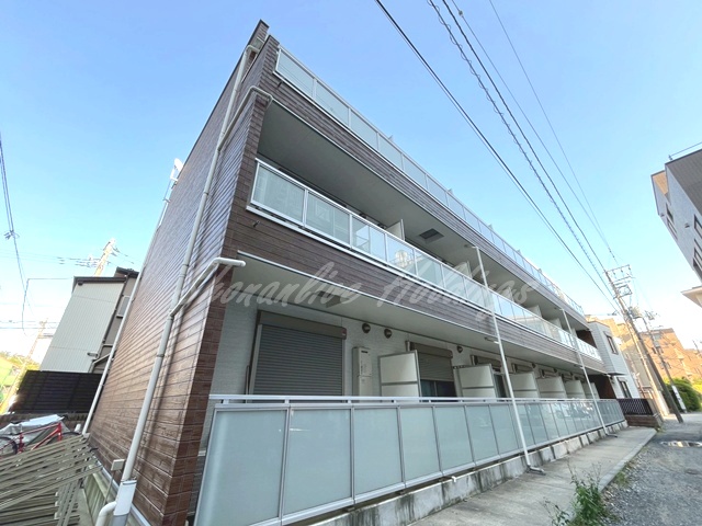 建物外観　シンプルなデザイン♪