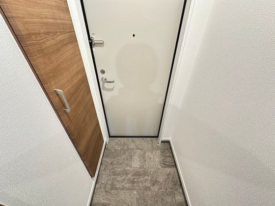 玄関　※別部屋の写真です