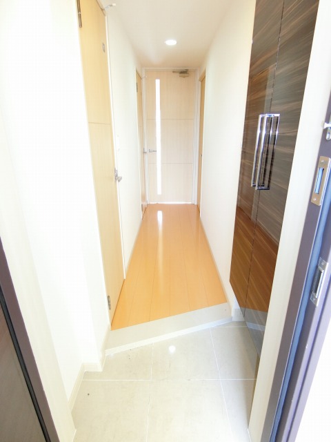 玄関　エントランス