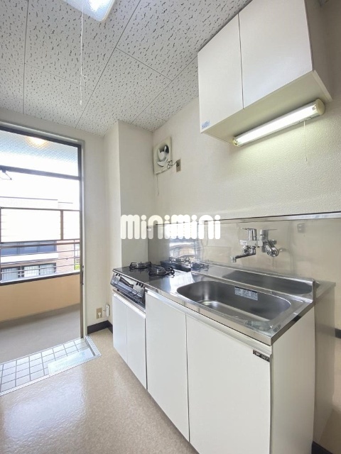 キッチン　同物件別室のイメージ写真