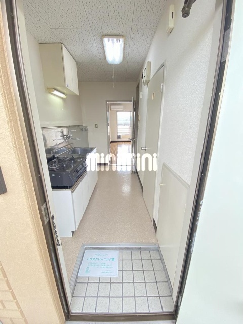 玄関　同物件別室のイメージ写真