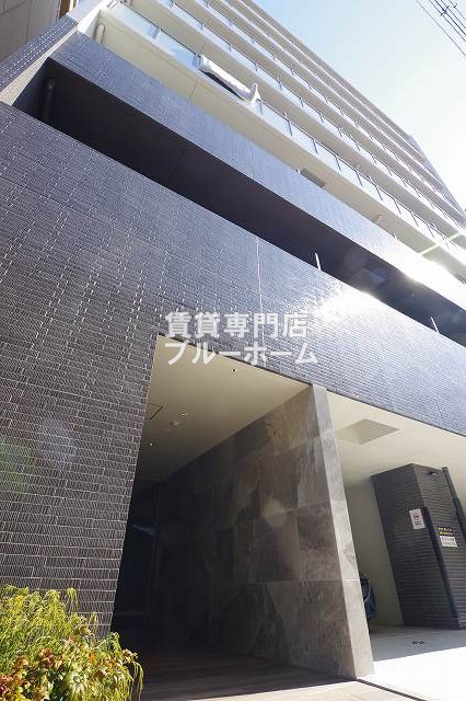 建物外観　8階建て鉄筋コンクリート造のマンションです！