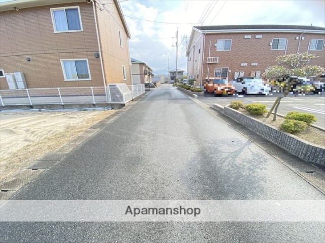 その他　前面道路（その他）まで0m