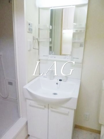 洗面設備　独立洗面台です。