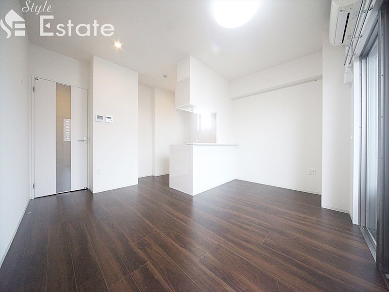 居室・リビング　内装