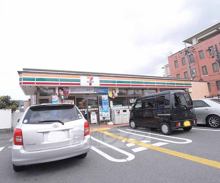 コンビニ　セブンイレブン伏見勧進橋店（コンビニ）まで220m