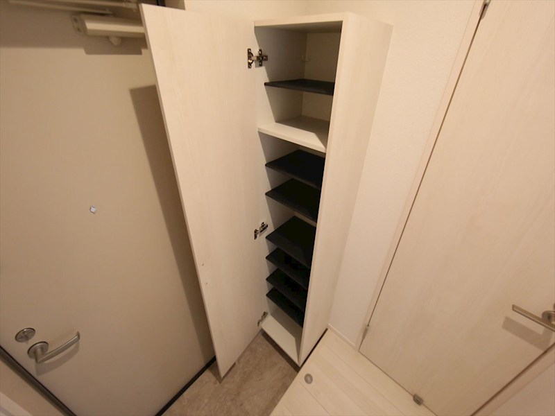 玄関　玄関　シューズボックス付　同仕様写真