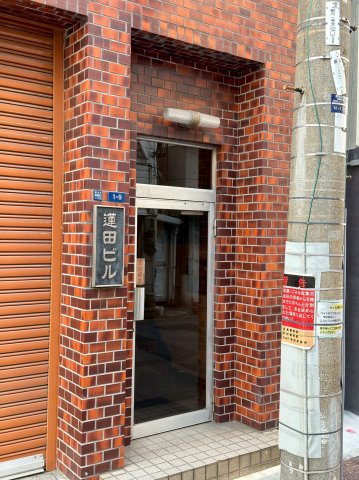 エントランス　ゆとりのあるエントランスです