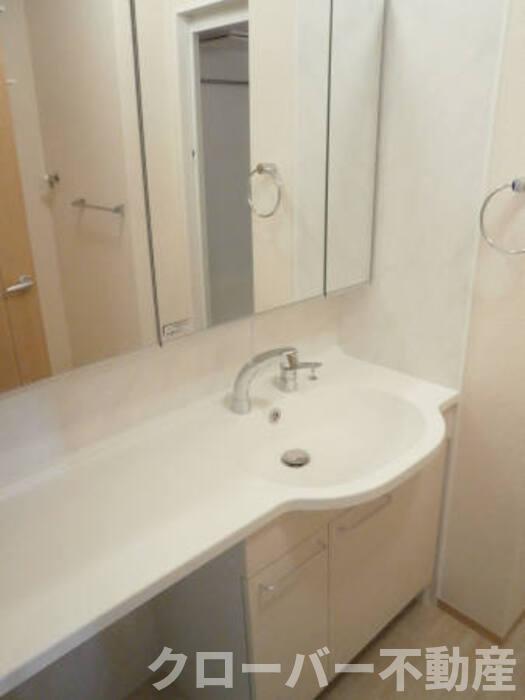 洗面設備　洗髪洗面化粧台