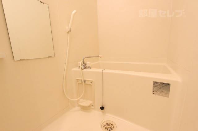 バス・シャワールーム　綺麗なお風呂です。